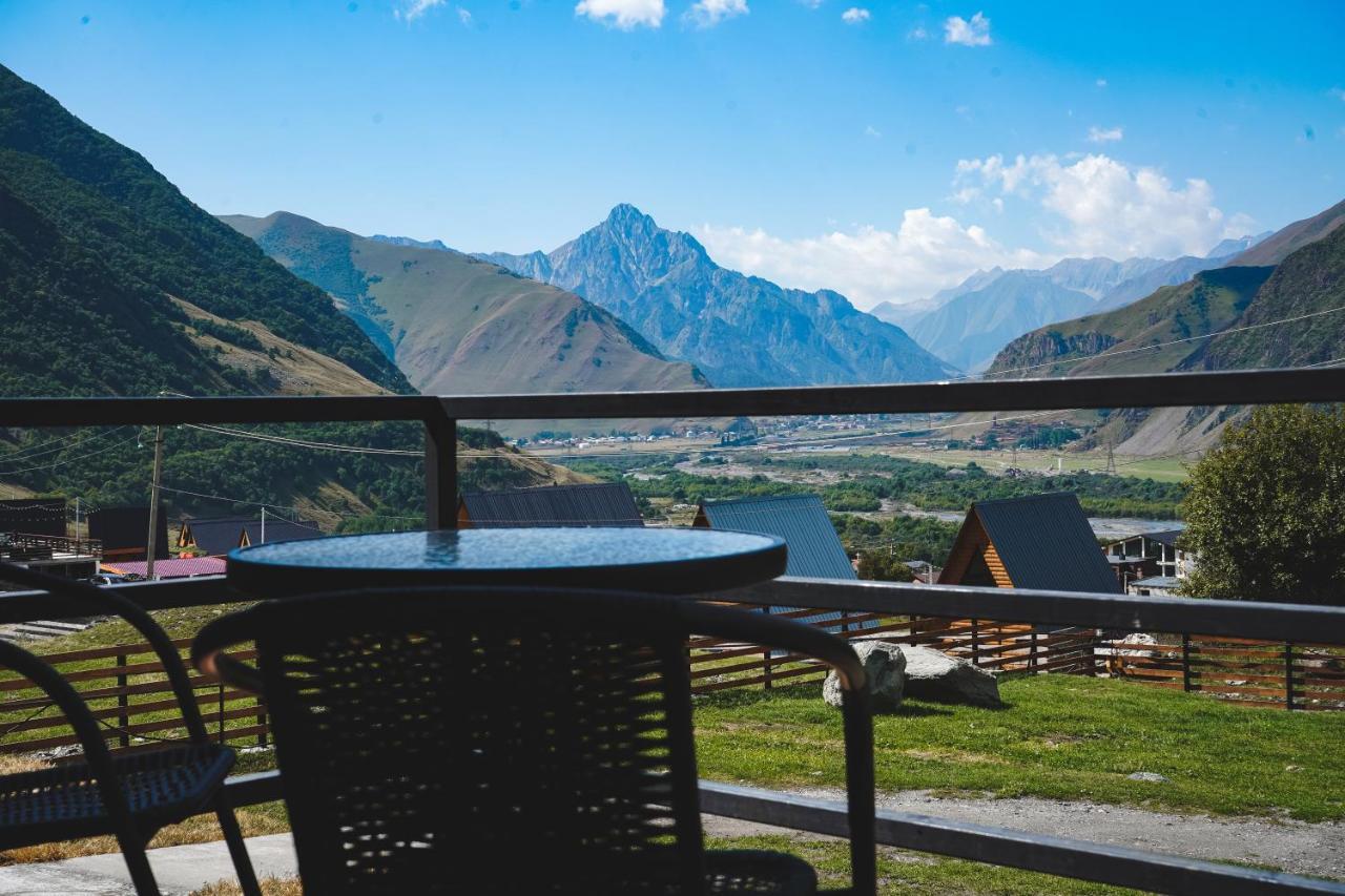 Misty Rocks Kazbegi Stepantsminda Exterior foto